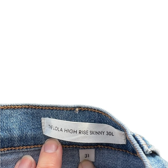 Aritzia Denim Forum The Lola High Rise Skinny Jeans Size 31”x 30” length. - Picture 3 of 5